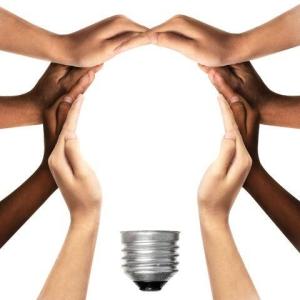 Yvonne Zuidgeest, directeur-bestuurder Diverz Johan Andrée, waarnemend bestuurder/directeur Farent  Maudy Hylkema, directeur-bestuurder Stichting Rijnstad  Jan Buijze, directeur Stichting Balans Jiska van den Hoek, directeur-bestuurder Versa Welzijn Marc